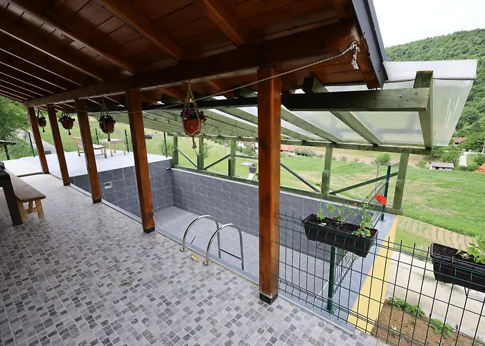 Feriehus Drina Na Vodi